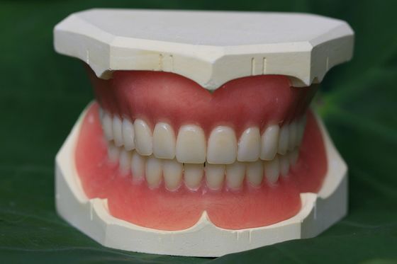 طقم الأسنان الفوري ISO13485 طقم أسنان أكريليك جزئي