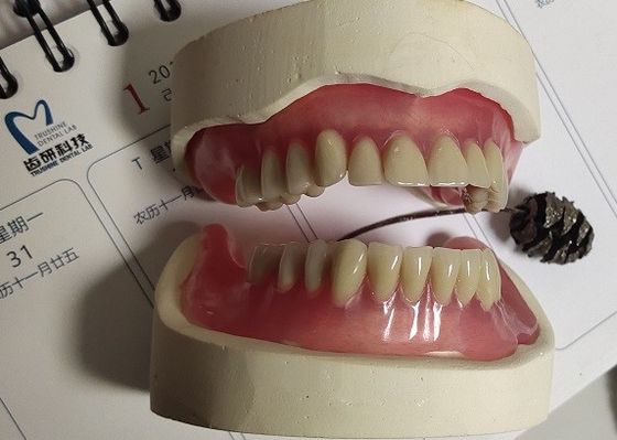 طقم الأسنان الفوري ISO13485 طقم أسنان أكريليك جزئي